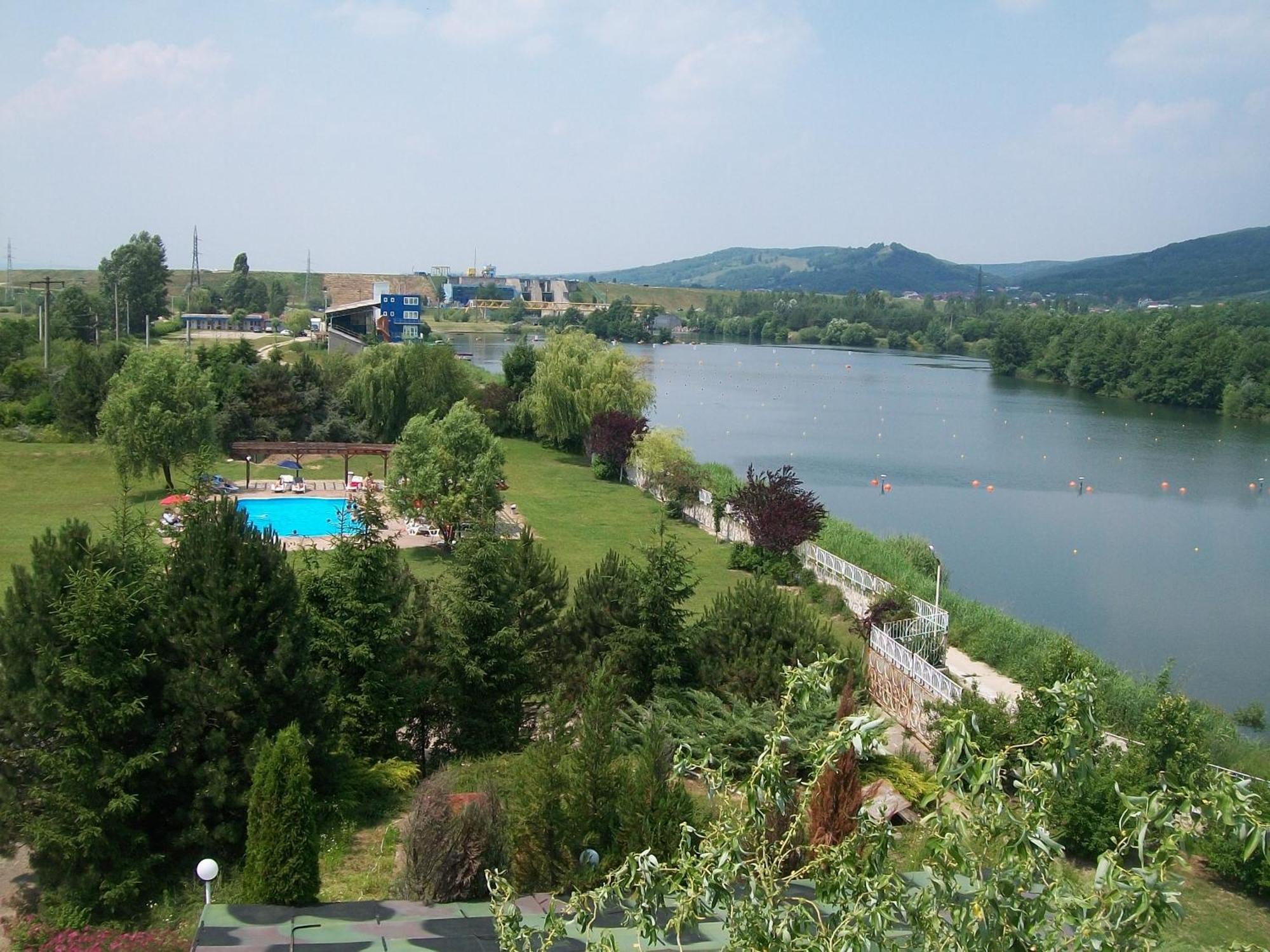 Hotel Star Пітешть Екстер'єр фото